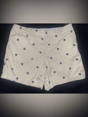 Cambridge Dry Goods Cream Shorts with Navy Trim